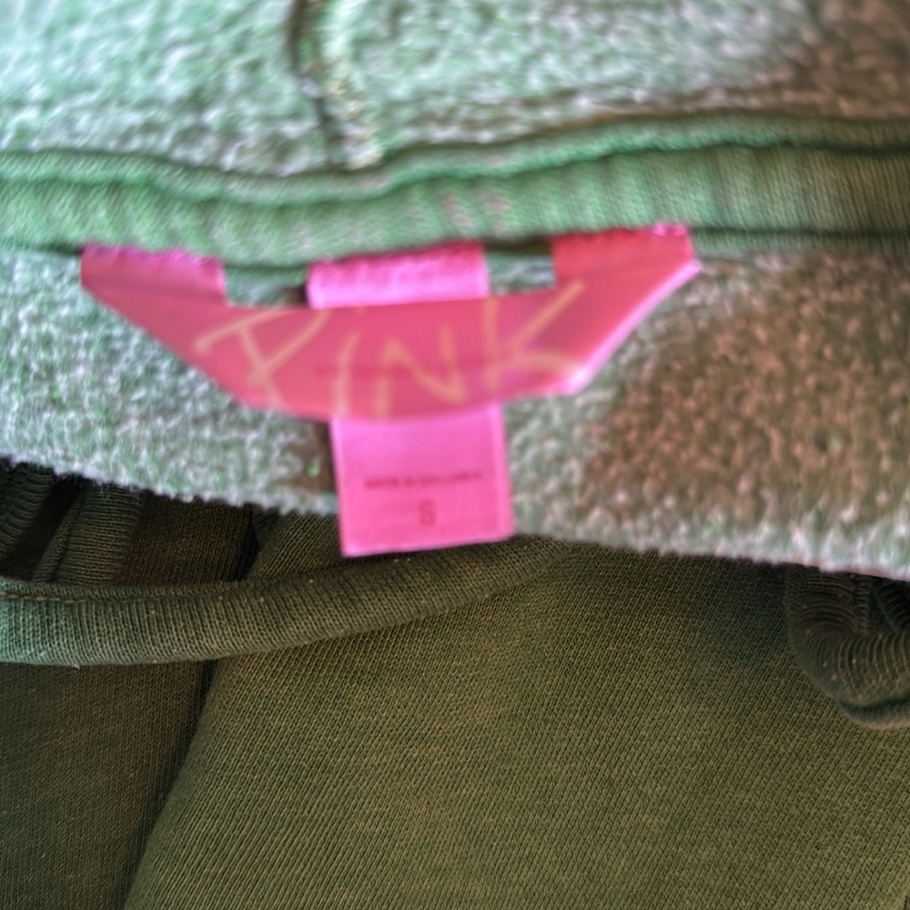 Y2k PINK Victoria’s Secret Pullover Hoodie Kangaroo Pockets VNECK Sweatshirt - Picture 7 of 13